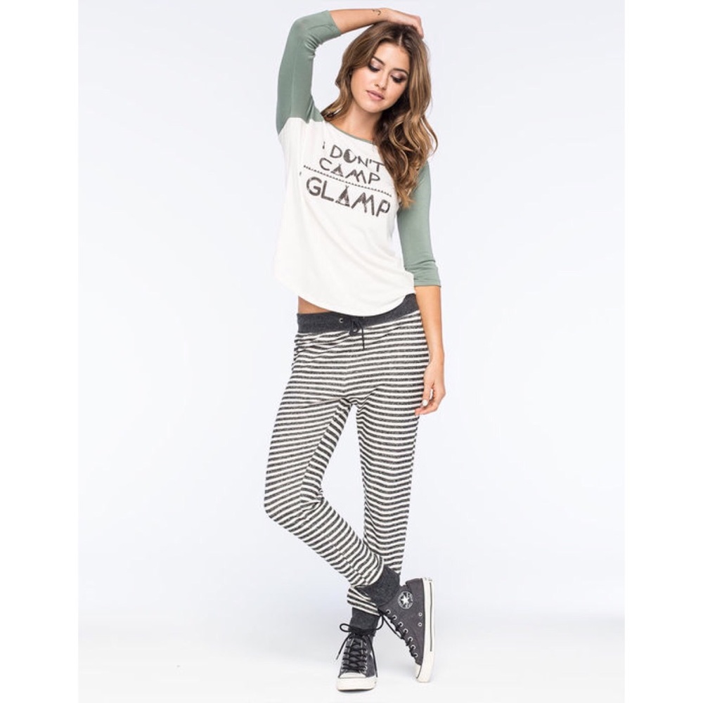 FULL TILT Glamp Womens Raglan Tee - Picture 4 of 6